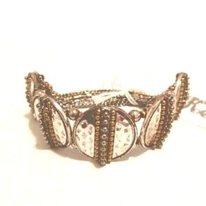 BRUSHED SILVER WOMEMS BRACELET WITH DISCS AND ANTIQUE GOLD BEADING